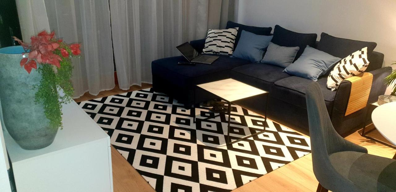 "Nowy Apartament" Sypialnia , Garaz, 1500 M Od Morza, Netflix Gdansk Luaran gambar